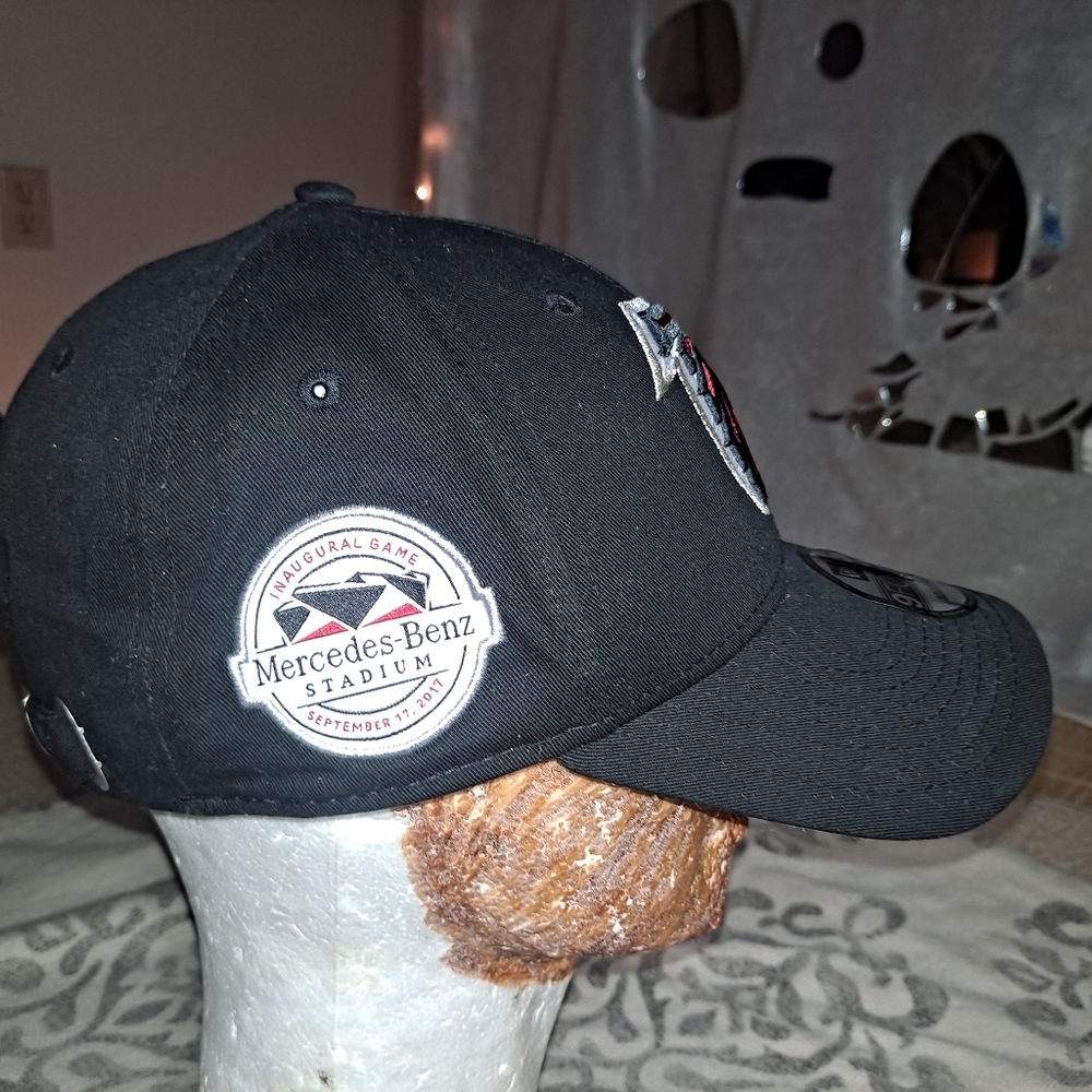 Falcons Cap - Picture 3 of 7